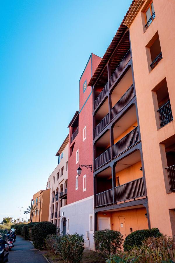 Apartamento LE TERRA - familiale - bien exposé Gassin Exterior foto